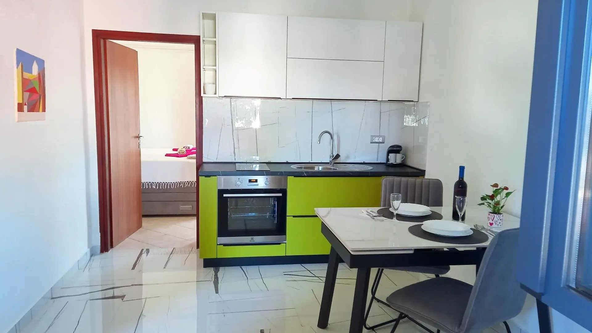 Apartments Nela Pola 0*,  Croazia