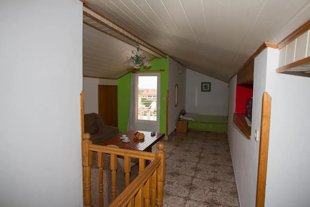 Apartments Nela Pula 0*,  Chorvatsko